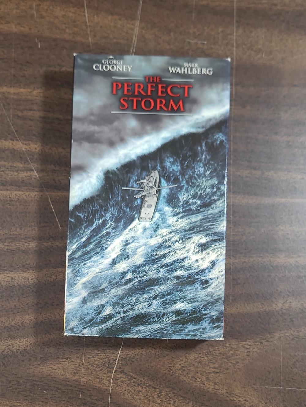 The Perfect Storm VHS Movie George Clooney Mark Wahlberg